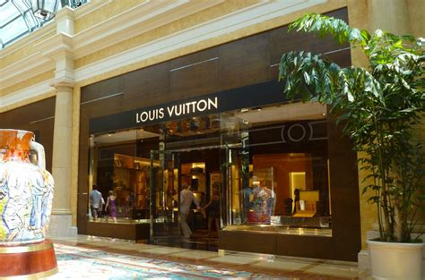 louis vuitton nj locations|louis vuitton las vegas locations.